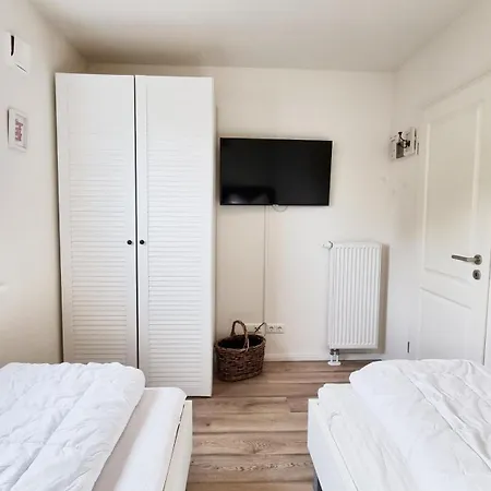 Ferienhaushaelfte Lieblingsplatz Prázdninový dům *